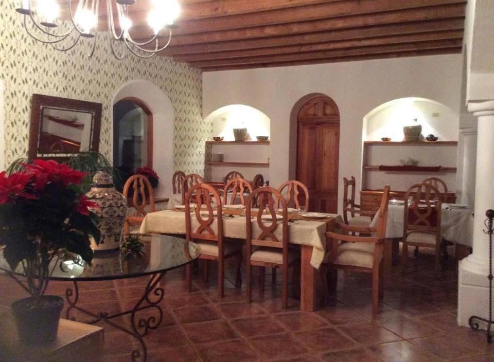 La Casona De Los Colibries El Pueblito  Exterior foto